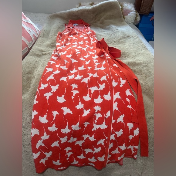 Diane Von Furstenberg X Target Striking orange floral wrap dress XL - Picture 2 of 3
